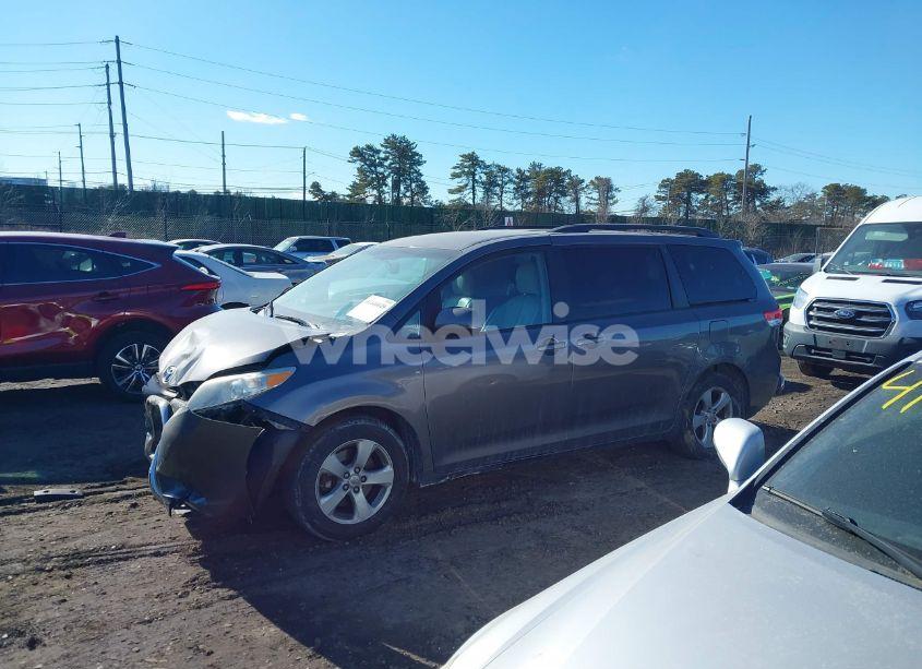 Photo 14 of 2012 Toyota Sienna LE V6 8 PASSENGER (VIN 5TDKK3DC7CS192043)