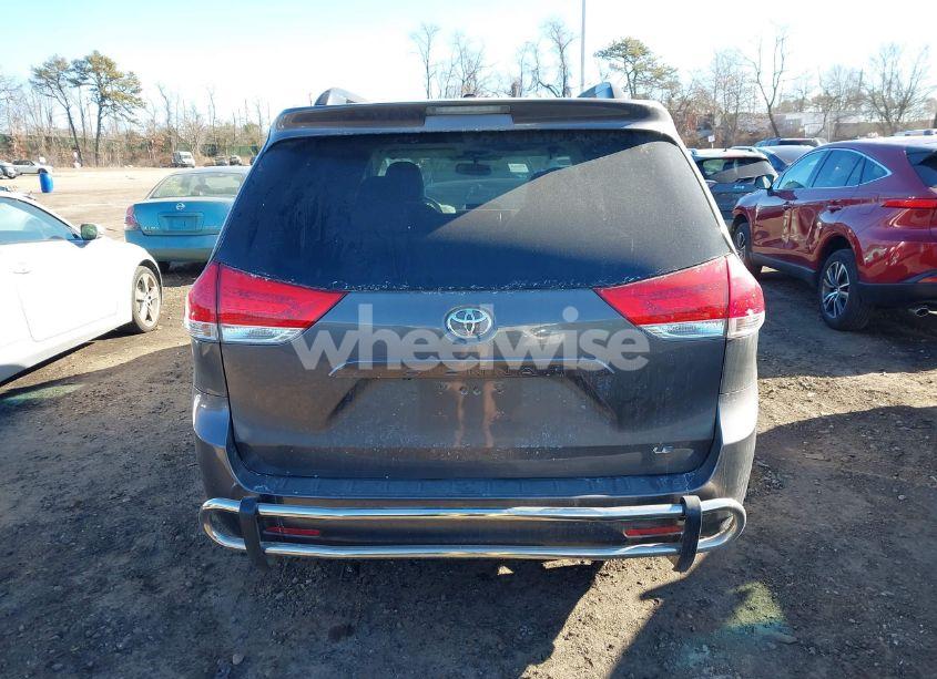 Photo 16 of 2012 Toyota Sienna LE V6 8 PASSENGER (VIN 5TDKK3DC7CS192043)