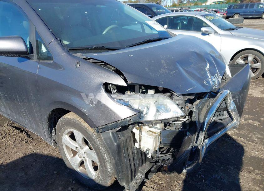 Photo 18 of 2012 Toyota Sienna LE V6 8 PASSENGER (VIN 5TDKK3DC7CS192043)