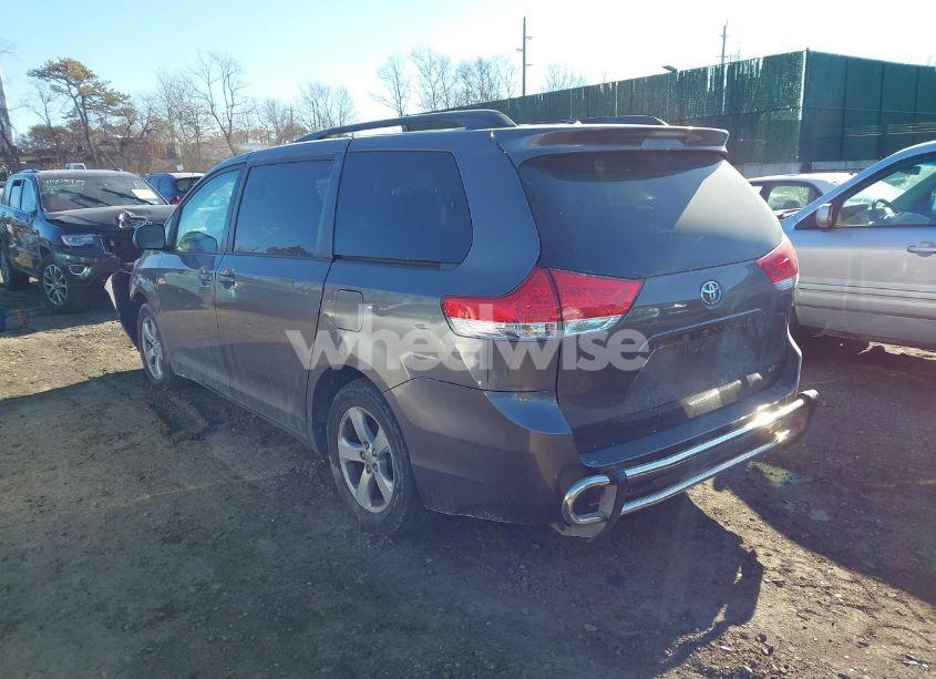 Photo 3 of 2012 Toyota Sienna LE V6 8 PASSENGER (VIN 5TDKK3DC7CS192043)