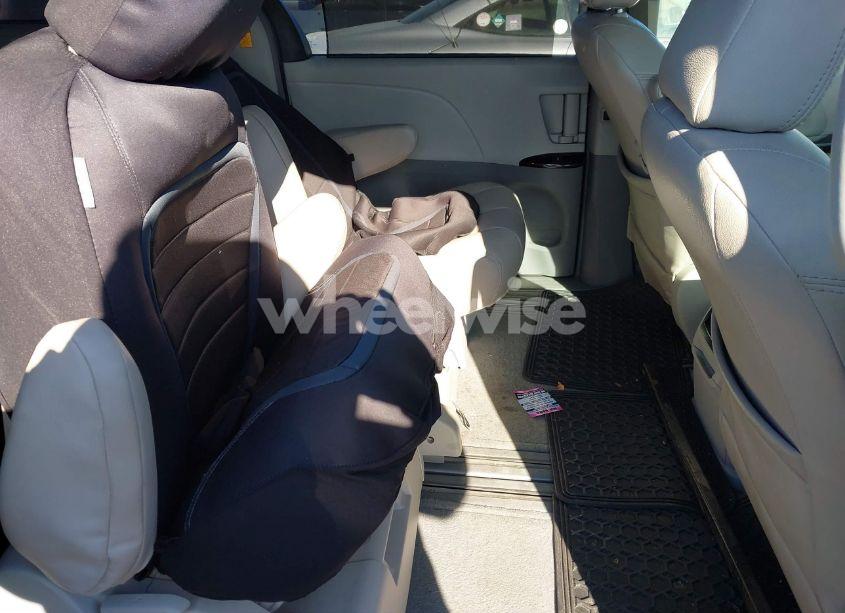 Photo 8 of 2012 Toyota Sienna LE V6 8 PASSENGER (VIN 5TDKK3DC7CS192043)