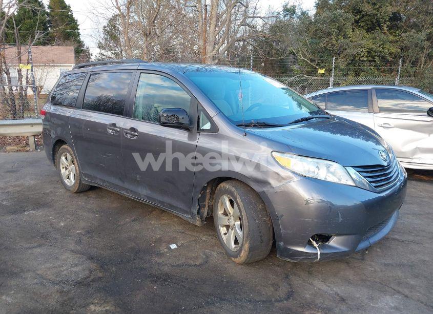 2012 Toyota Sienna LE V6 8 PASSENGER (VIN 5TDKK3DC7CS192754) main photo
