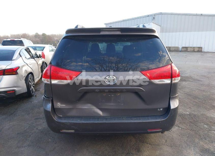 Photo 16 of 2012 Toyota Sienna LE V6 8 PASSENGER (VIN 5TDKK3DC7CS192754)