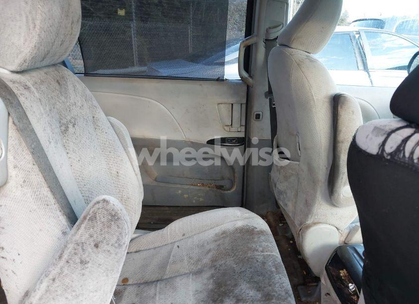 Photo 8 of 2012 Toyota Sienna LE V6 8 PASSENGER (VIN 5TDKK3DC7CS192754)