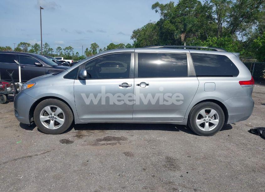Photo 14 of 2012 Toyota Sienna LE V6 8 PASSENGER (VIN 5TDKK3DC7CS200870)