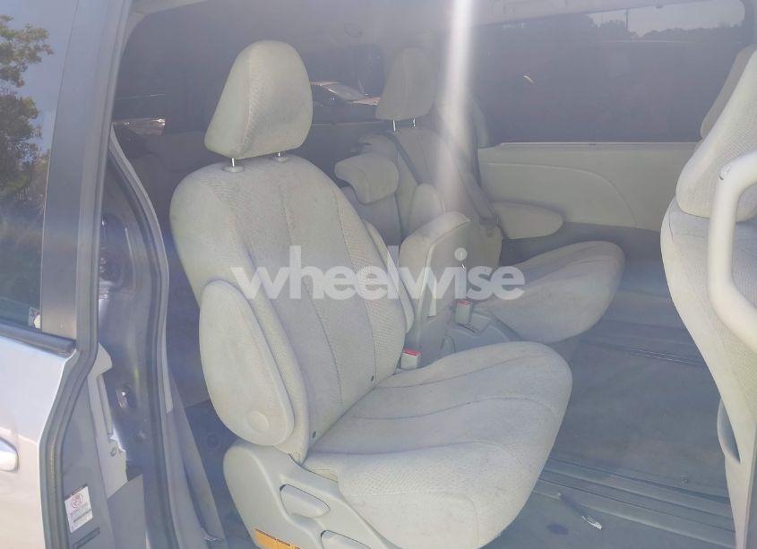 Photo 8 of 2012 Toyota Sienna LE V6 8 PASSENGER (VIN 5TDKK3DC7CS200870)