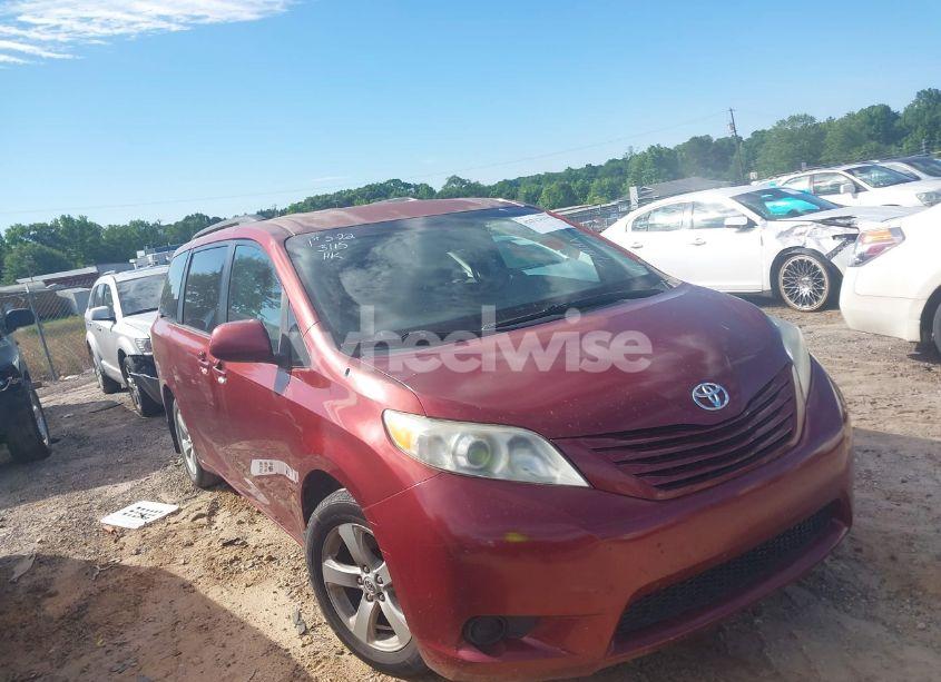2012 Toyota Sienna LE V6 8 PASSENGER (VIN 5TDKK3DC7CS209567) main photo
