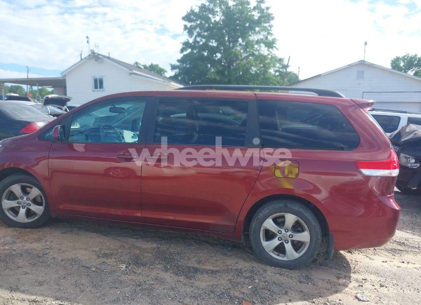 Photo 15 of 2012 Toyota Sienna LE V6 8 PASSENGER (VIN 5TDKK3DC7CS209567)