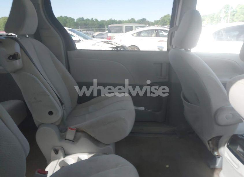 Photo 8 of 2012 Toyota Sienna LE V6 8 PASSENGER (VIN 5TDKK3DC7CS209567)