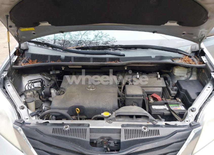 Photo 10 of 2012 Toyota Sienna LE V6 8 PASSENGER (VIN 5TDKK3DC7CS222416)