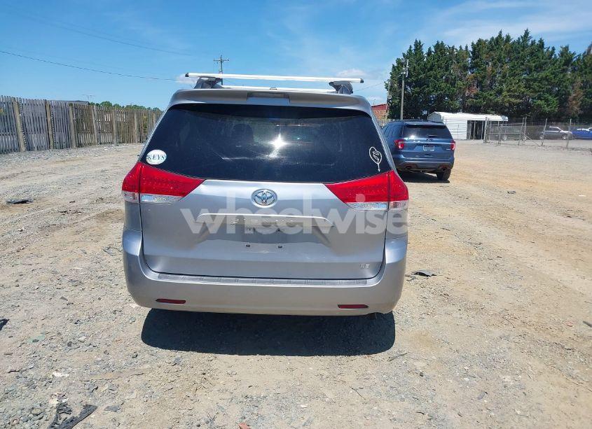 Photo 16 of 2012 Toyota Sienna LE V6 8 PASSENGER (VIN 5TDKK3DC7CS224439)