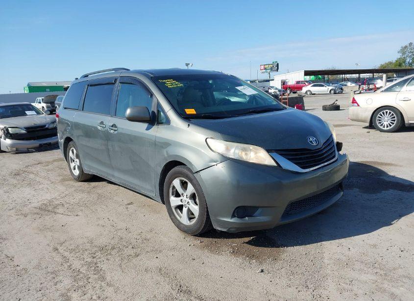 2012 Toyota Sienna LE V6 8 PASSENGER (VIN 5TDKK3DC7CS230502) main photo