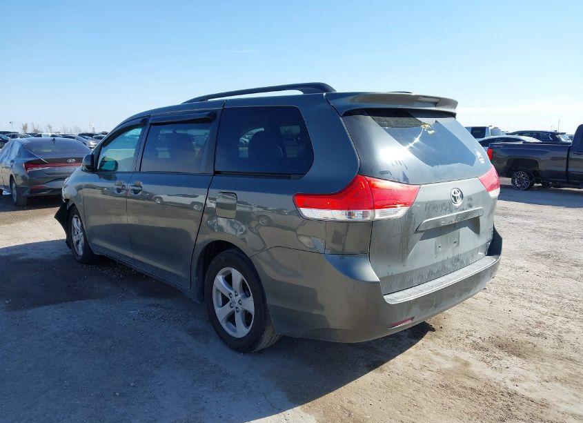 Photo 3 of 2012 Toyota Sienna LE V6 8 PASSENGER (VIN 5TDKK3DC7CS230502)