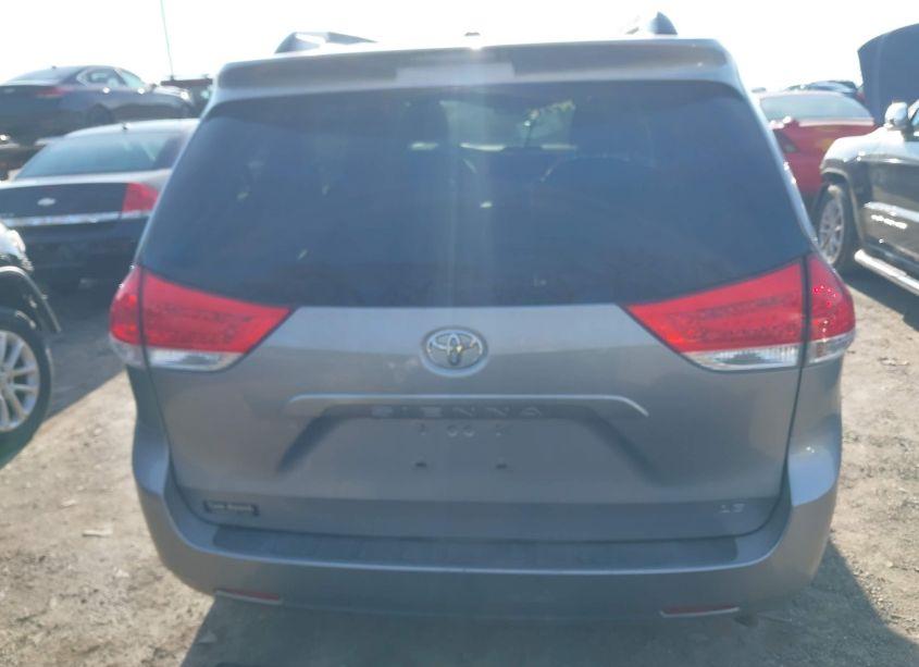 Photo 16 of 2012 Toyota Sienna LE V6 8 PASSENGER (VIN 5TDKK3DC7CS235599)