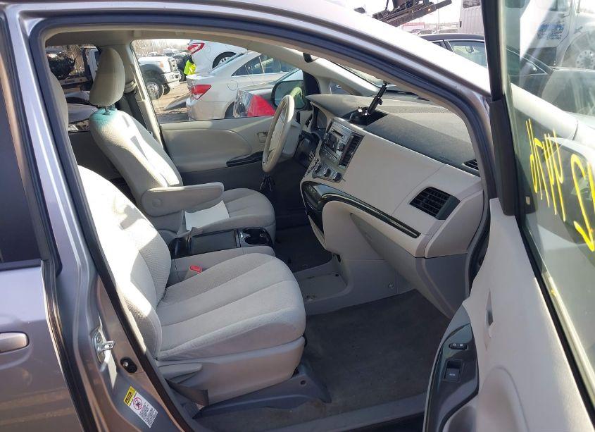Photo 5 of 2012 Toyota Sienna LE V6 8 PASSENGER (VIN 5TDKK3DC7CS235599)