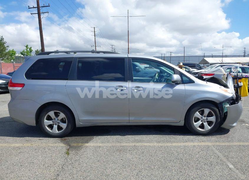 Photo 14 of 2012 Toyota Sienna LE V6 8 PASSENGER (VIN 5TDKK3DC7CS239670)