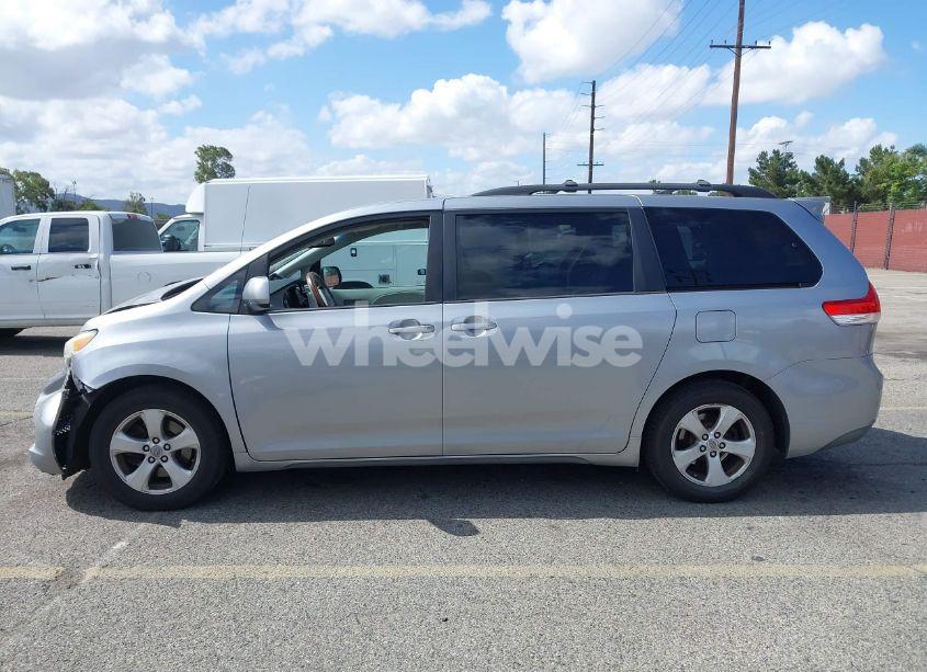 Photo 15 of 2012 Toyota Sienna LE V6 8 PASSENGER (VIN 5TDKK3DC7CS239670)