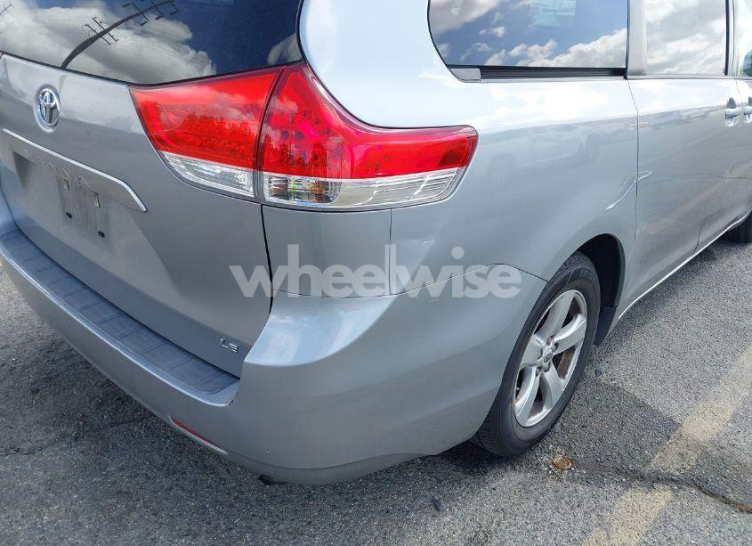 Photo 20 of 2012 Toyota Sienna LE V6 8 PASSENGER (VIN 5TDKK3DC7CS239670)