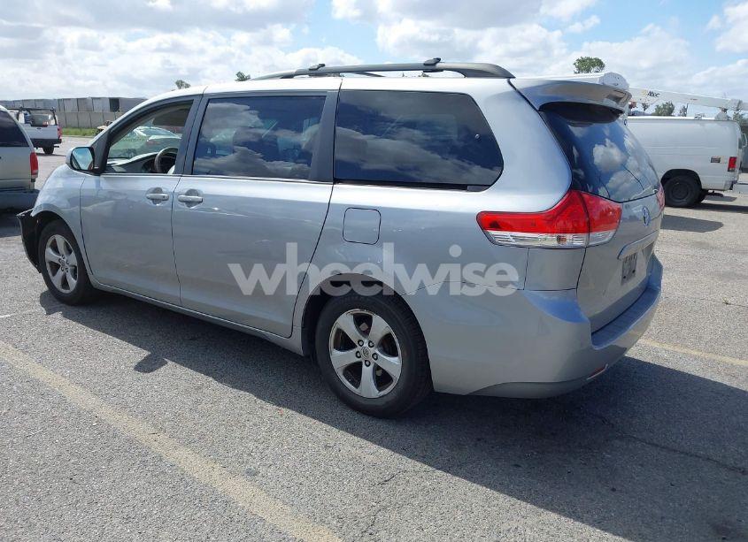Photo 3 of 2012 Toyota Sienna LE V6 8 PASSENGER (VIN 5TDKK3DC7CS239670)