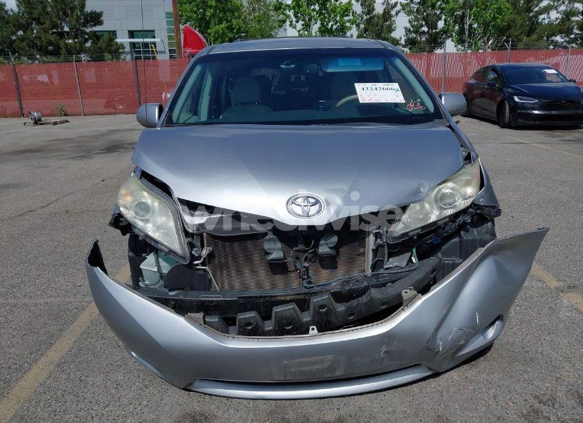 Photo 6 of 2012 Toyota Sienna LE V6 8 PASSENGER (VIN 5TDKK3DC7CS239670)