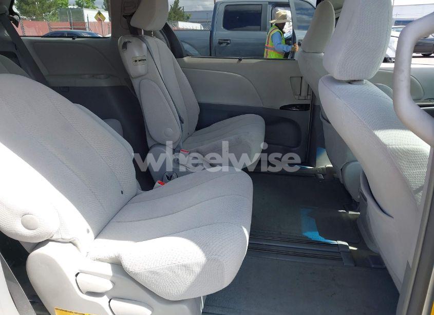 Photo 8 of 2012 Toyota Sienna LE V6 8 PASSENGER (VIN 5TDKK3DC7CS239670)