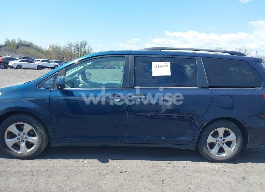 Photo 14 of 2012 Toyota Sienna LE V6 8 PASSENGER (VIN 5TDKK3DC7CS274726)