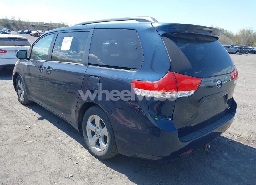 Photo 3 of 2012 Toyota Sienna LE V6 8 PASSENGER (VIN 5TDKK3DC7CS274726)