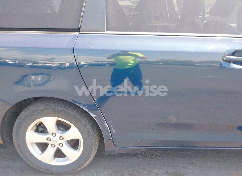 Photo 6 of 2012 Toyota Sienna LE V6 8 PASSENGER (VIN 5TDKK3DC7CS274726)