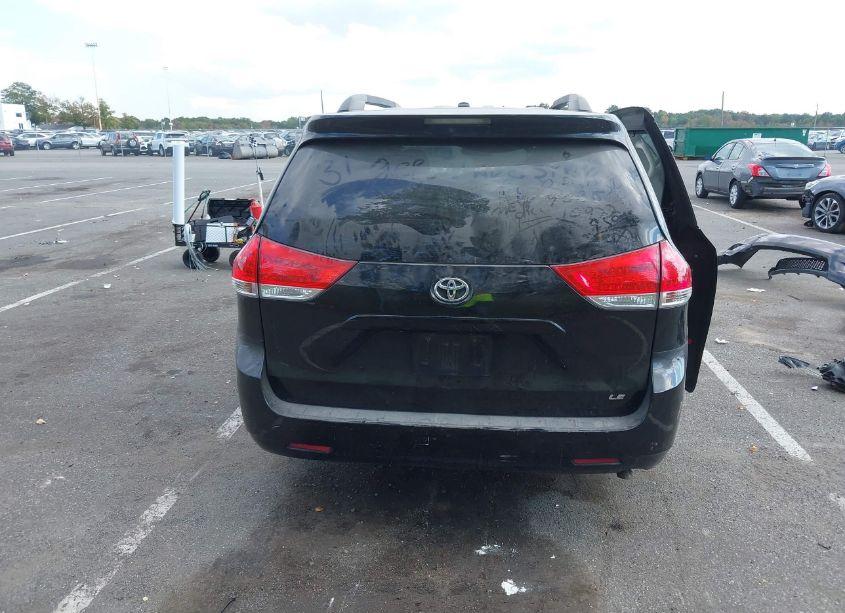 Photo 17 of 2013 Toyota Sienna LE V6 8 PASSENGER (VIN 5TDKK3DC7DS315051)