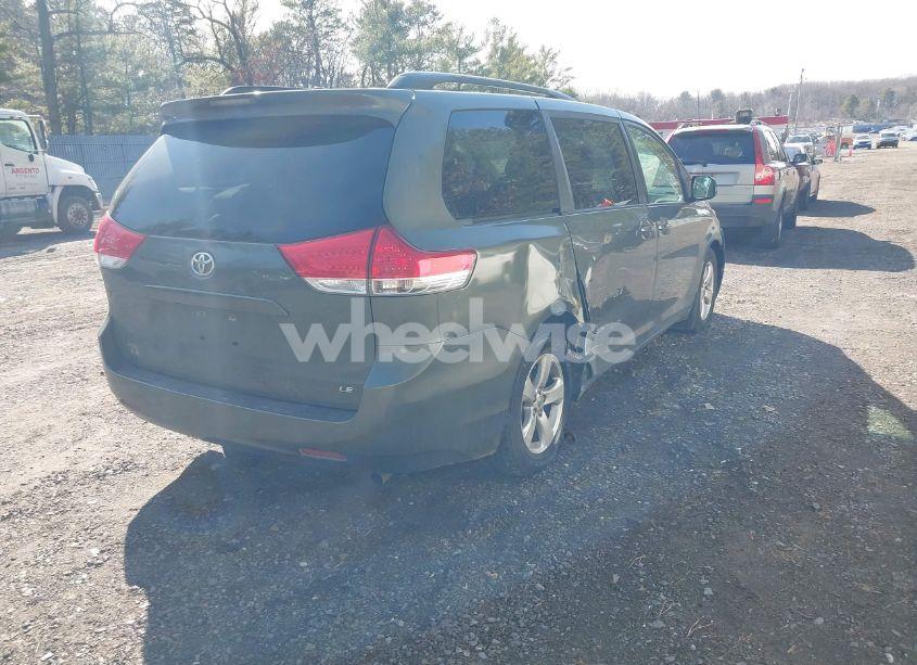 Photo 4 of 2013 Toyota Sienna LE 8 PASSENGER (VIN 5TDKK3DC7DS315955)