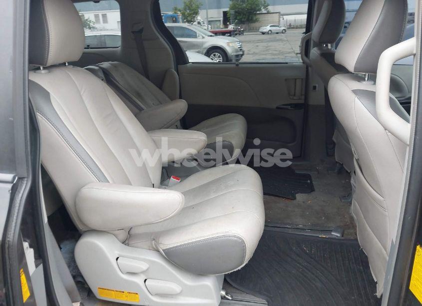 Photo 8 of 2013 Toyota Sienna LE V6 8 PASSENGER (VIN 5TDKK3DC7DS324056)