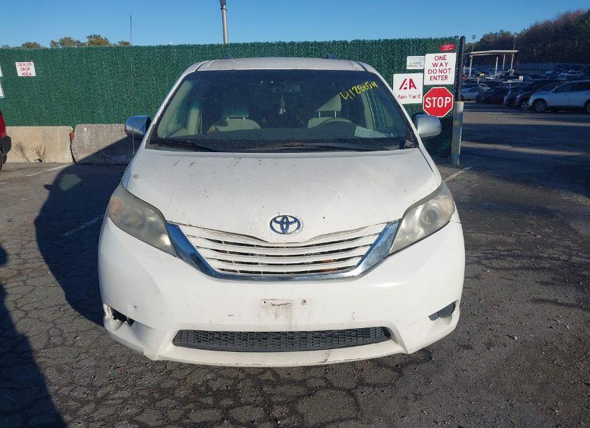 Photo 11 of 2013 Toyota Sienna LE V6 8 PASSENGER (VIN 5TDKK3DC7DS330262)