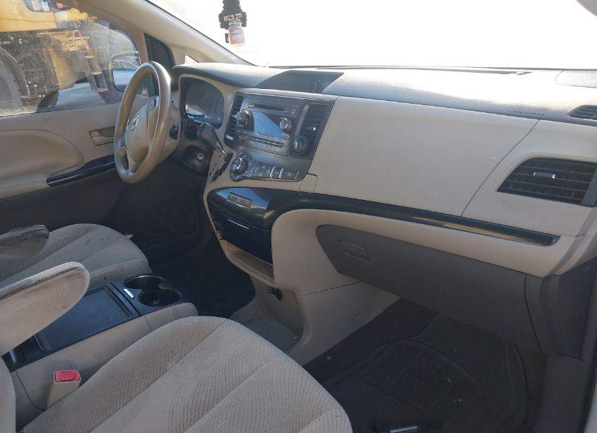 Photo 5 of 2013 Toyota Sienna LE V6 8 PASSENGER (VIN 5TDKK3DC7DS330262)