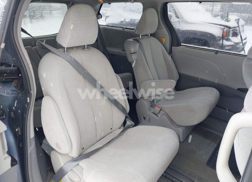 Photo 8 of 2013 Toyota Sienna LE V6 8 PASSENGER (VIN 5TDKK3DC7DS343383)