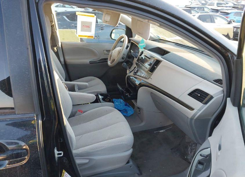 Photo 5 of 2013 Toyota Sienna LE V6 8 PASSENGER (VIN 5TDKK3DC7DS378862)