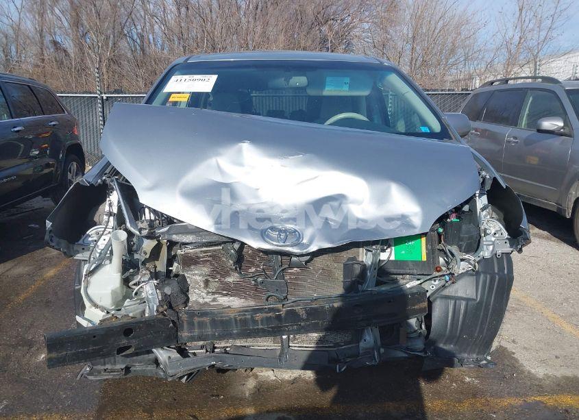 Photo 13 of 2013 Toyota Sienna LE V6 8 PASSENGER (VIN 5TDKK3DC7DS378909)