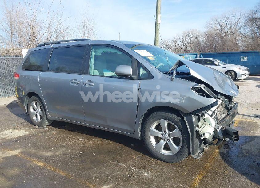 Photo 14 of 2013 Toyota Sienna LE V6 8 PASSENGER (VIN 5TDKK3DC7DS378909)
