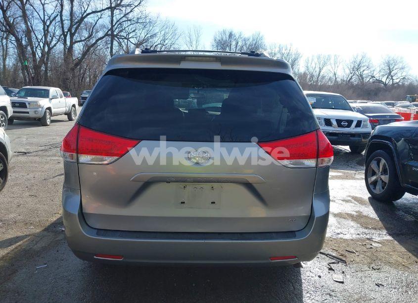 Photo 17 of 2013 Toyota Sienna LE V6 8 PASSENGER (VIN 5TDKK3DC7DS378909)