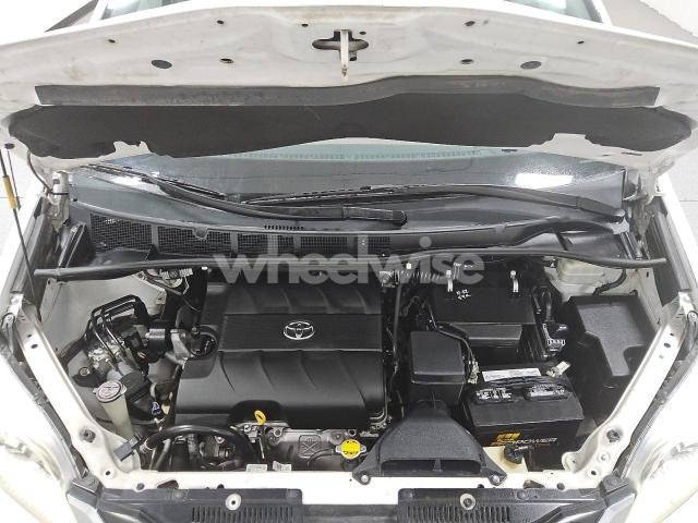 Photo 14 of 2014 TOYOTA SIENNA LE (VIN 5TDKK3DC7ES485055)