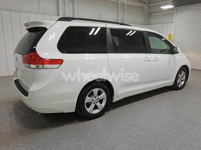 Photo 6 of 2014 TOYOTA SIENNA LE (VIN 5TDKK3DC7ES485055)