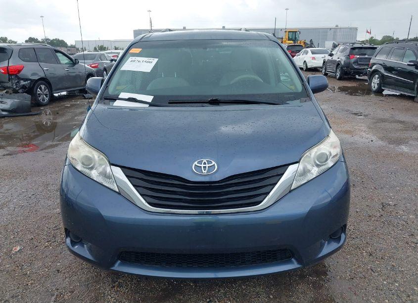 Photo 12 of 2014 Toyota Sienna LE V6 8 PASSENGER (VIN 5TDKK3DC7ES499859)