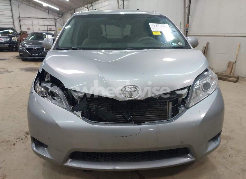 Photo 12 of 2014 Toyota Sienna LE V6 8 PASSENGER (VIN 5TDKK3DC7ES521116)