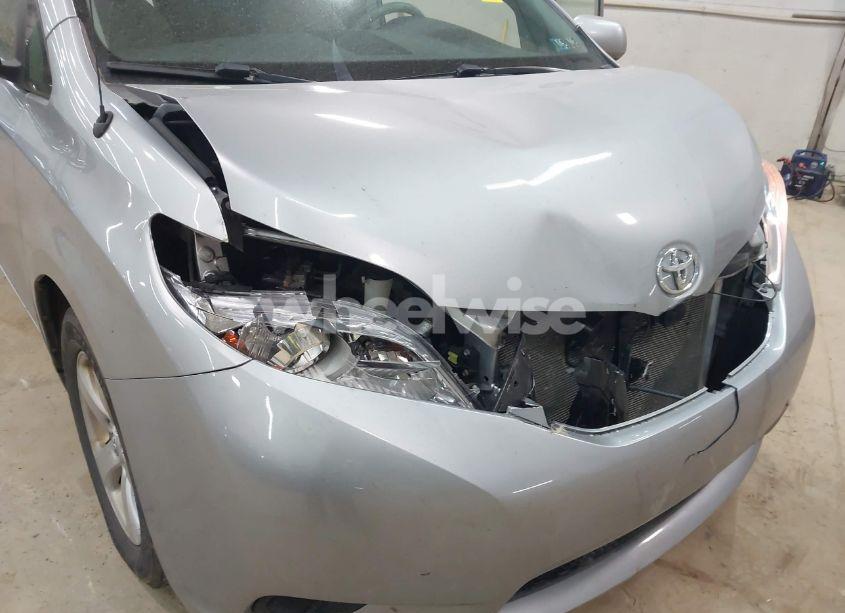 Photo 6 of 2014 Toyota Sienna LE V6 8 PASSENGER (VIN 5TDKK3DC7ES521116)