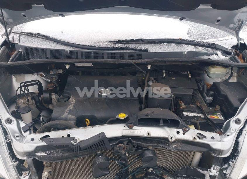 Photo 10 of 2015 Toyota Sienna LE 8 PASSENGER (VIN 5TDKK3DC7FS539701)