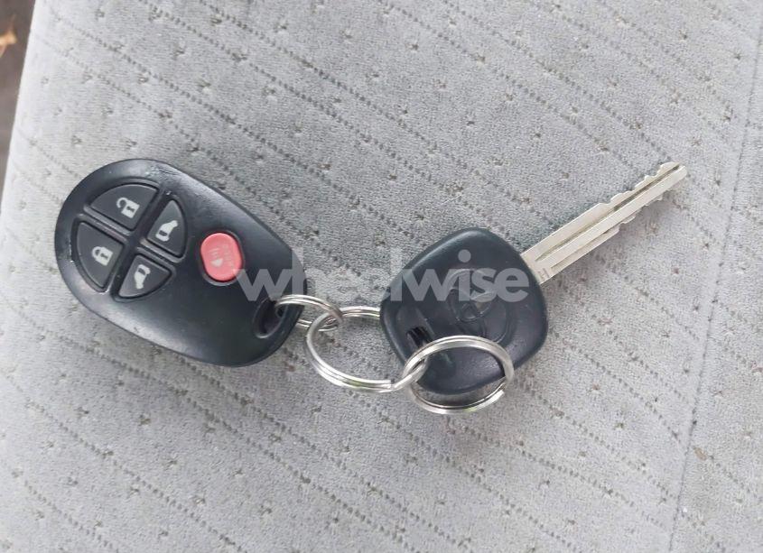 Photo 11 of 2015 Toyota Sienna LE 8 PASSENGER (VIN 5TDKK3DC7FS539701)