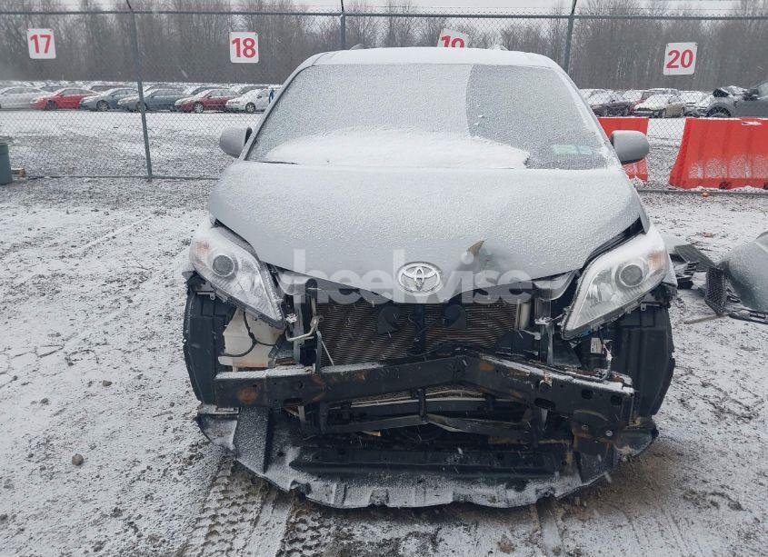 Photo 13 of 2015 Toyota Sienna LE 8 PASSENGER (VIN 5TDKK3DC7FS539701)