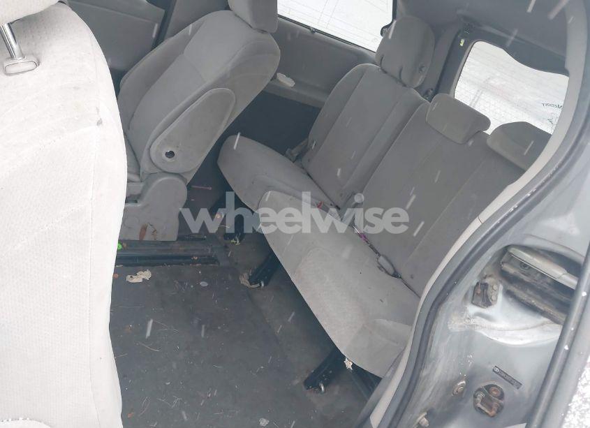 Photo 18 of 2015 Toyota Sienna LE 8 PASSENGER (VIN 5TDKK3DC7FS539701)
