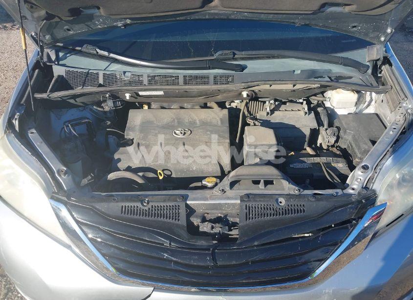 Photo 10 of 2015 Toyota Sienna LE 8 PASSENGER (VIN 5TDKK3DC7FS551850)