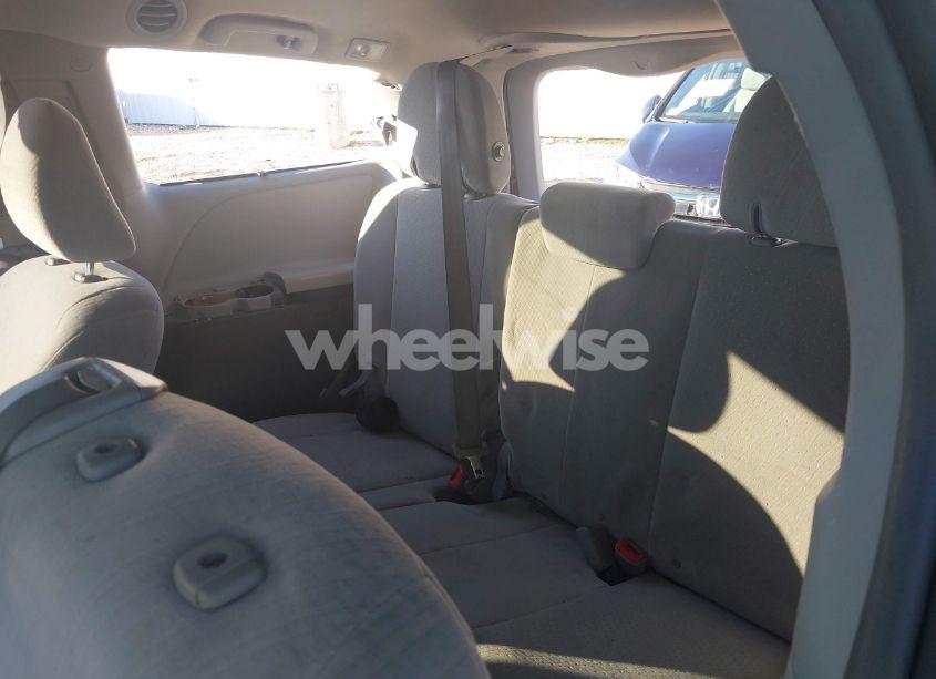 Photo 20 of 2015 Toyota Sienna LE 8 PASSENGER (VIN 5TDKK3DC7FS551850)
