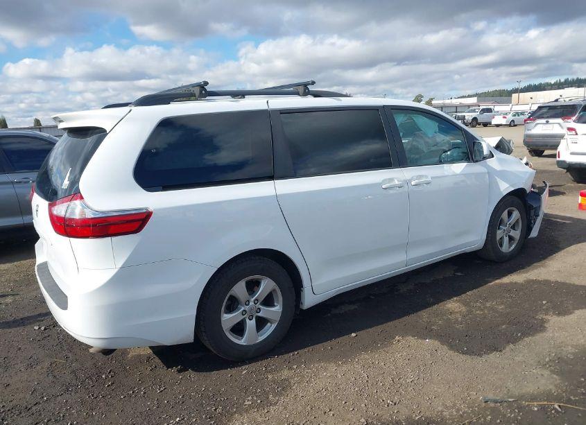 Photo 4 of 2015 Toyota Sienna LE 8 PASSENGER (VIN 5TDKK3DC7FS586761)